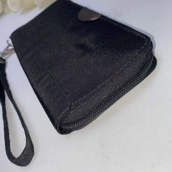 NEW Travelon Wristlet Zip-around Wallet Black - Picture 4 of 5